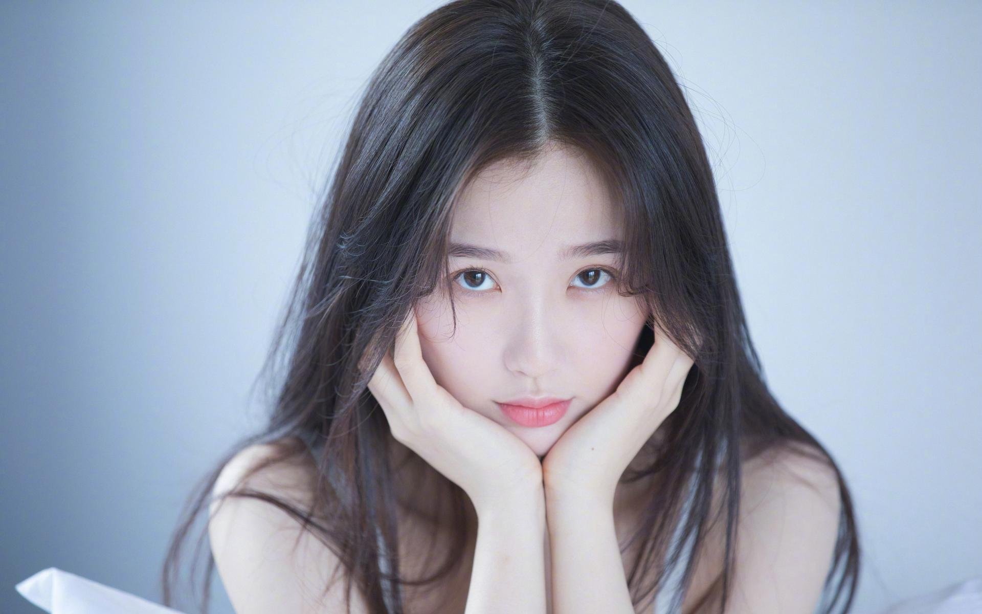 美国女足在巴黎奥运会比赛中以2-0战胜西班牙，奥运会美国女足比分结果