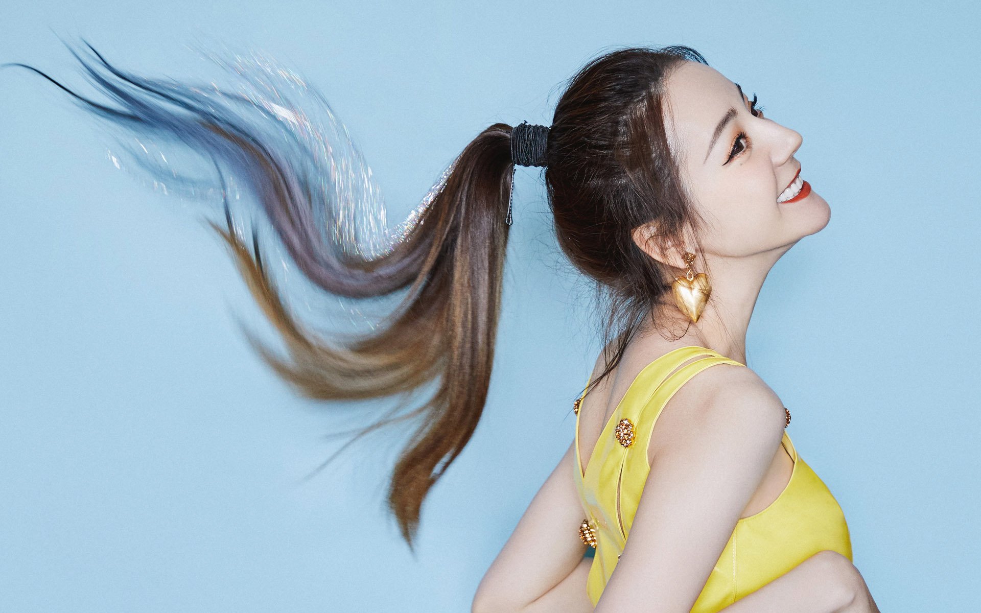 足球世俱杯-西甲激情四溢：盘带过人瞬间包揽全场，西甲精彩集锦